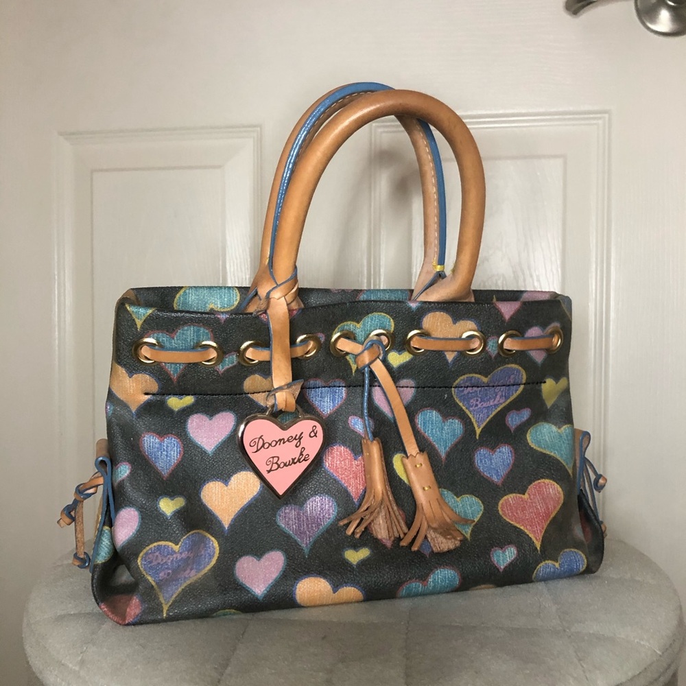 DOONEY & BOURKE PURSE!! 💘